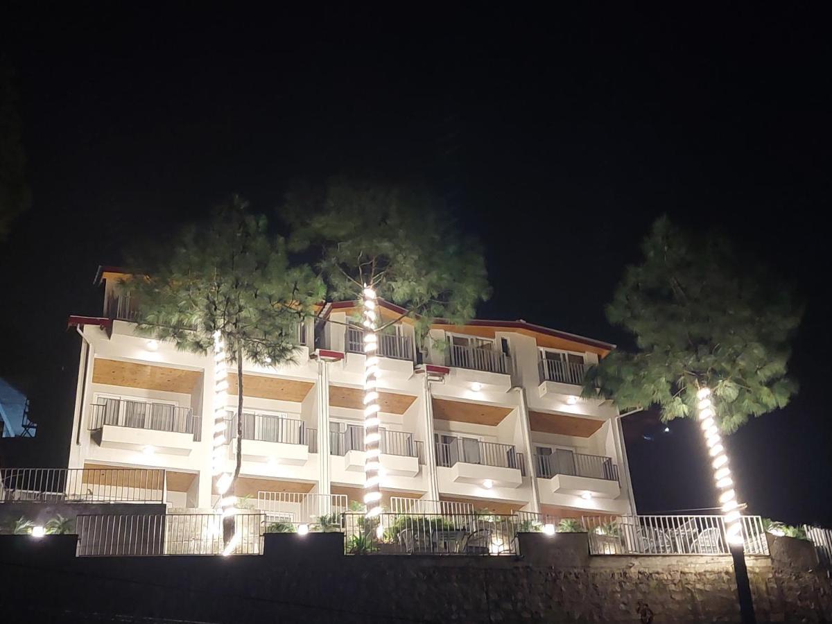 Oren Kasauli Hotel Exterior photo